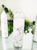 Howlite Point